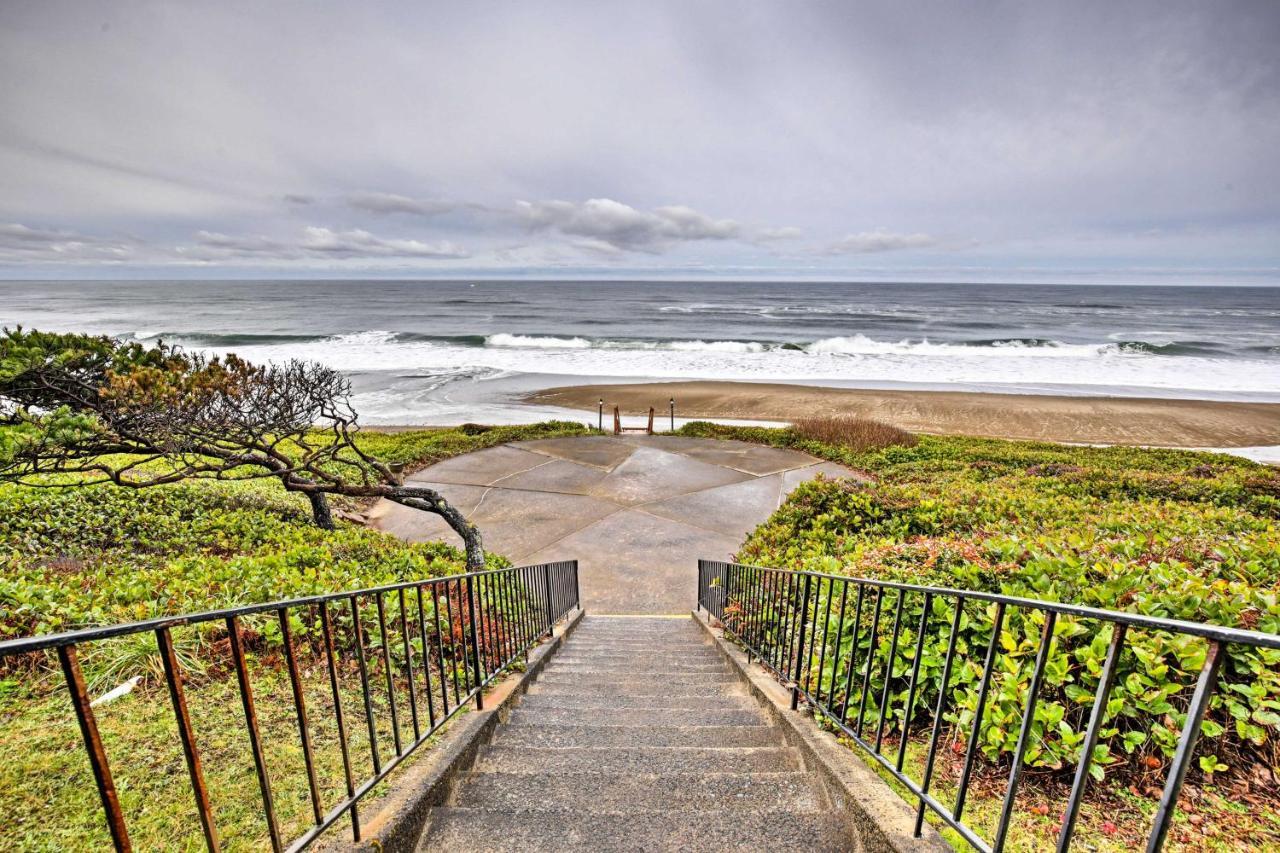Lincoln Beach Condo With Balcony And Ocean Views! Exterior photo